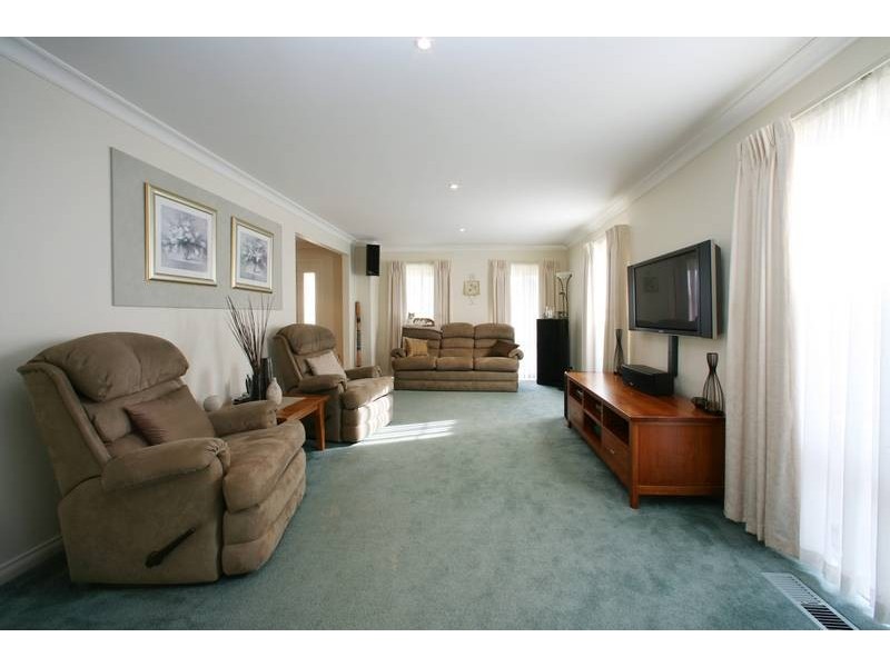 4 Cullinan Court, Ferntree Gully VIC 3156