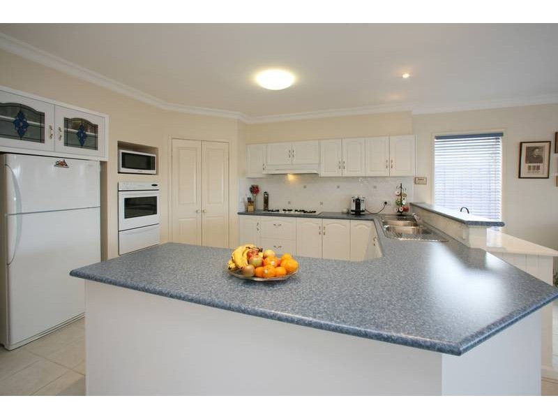216 Karoo Road, Rowville VIC 3178