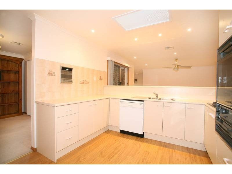 6 Marley Close, Rowville VIC 3178