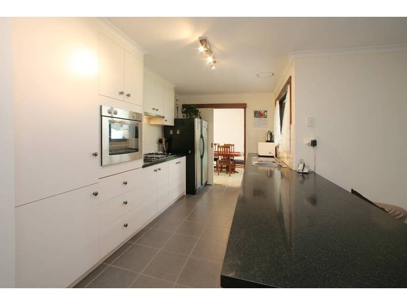 8 Moss Court, Rowville VIC 3178