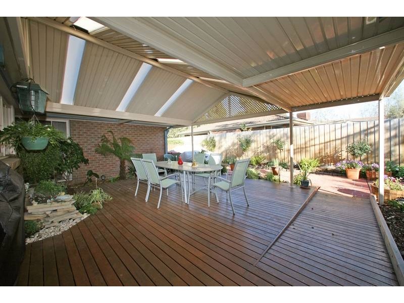 8 Shady Grove, Rowville VIC 3178