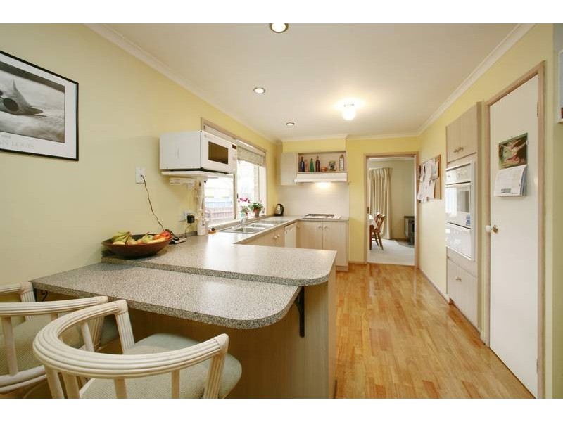 27 The Fairway, Rowville VIC 3178