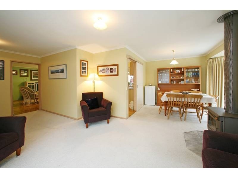 27 The Fairway, Rowville VIC 3178