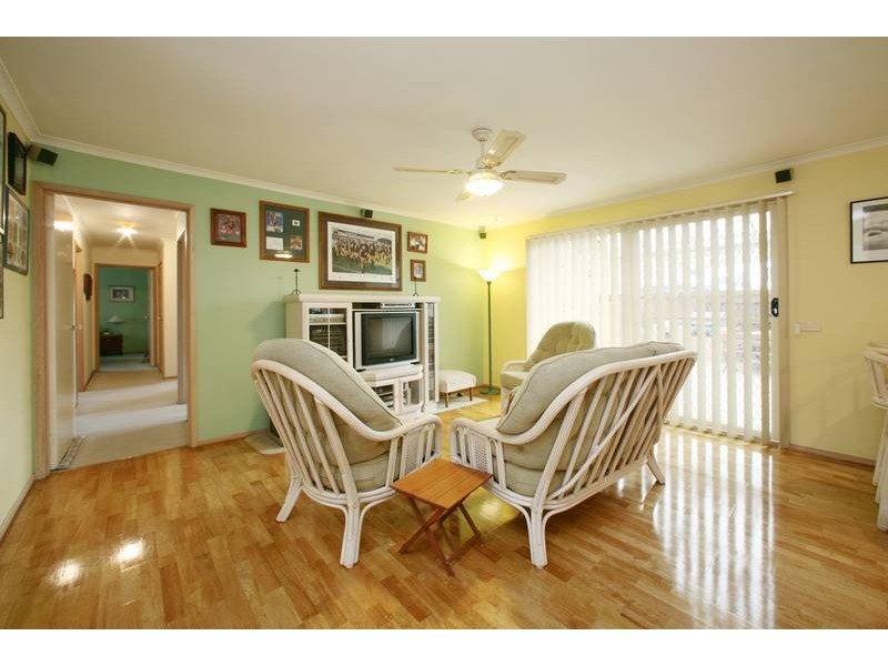 27 The Fairway, Rowville VIC 3178