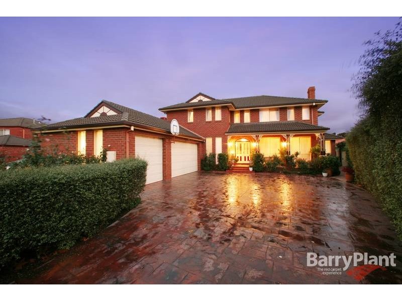 28 Mendora Crescent, Wantirna South VIC 3152
