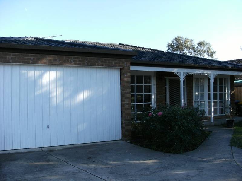 21 Clondara Drive, Rowville VIC 3178