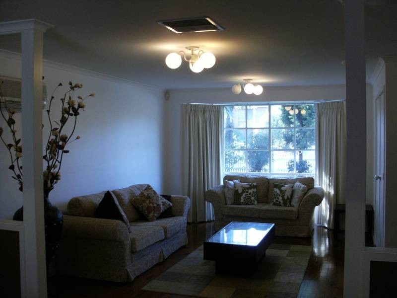 21 Clondara Drive, Rowville VIC 3178