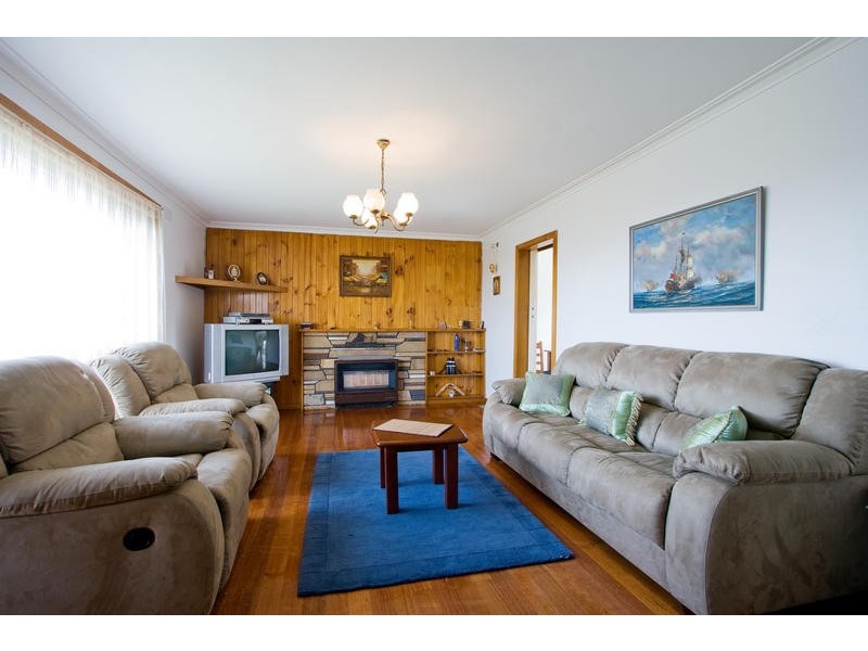 11 Mountain Gate Drive, Ferntree Gully VIC 3156