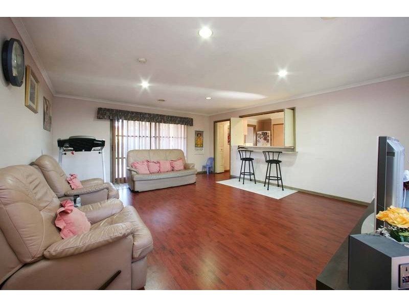 1 Linnel Court, Rowville VIC 3178