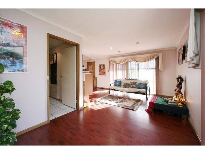 1 Linnel Court, Rowville VIC 3178