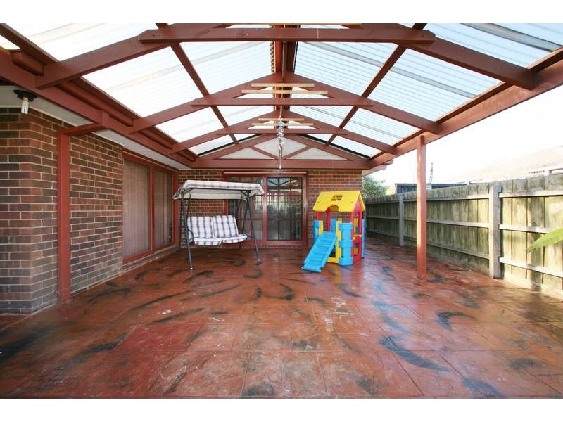 1 Linnel Court, Rowville VIC 3178