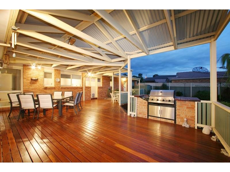 19 Longwood Close, Rowville VIC 3178