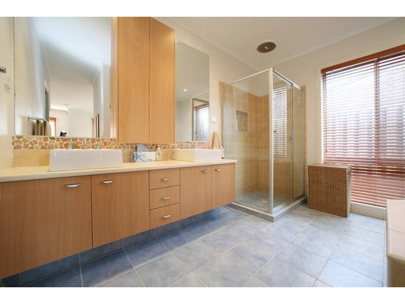 4 Horatio Court, Rowville VIC 3178