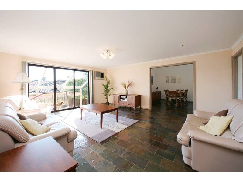 37 Mayfair Drive, Ferntree Gully VIC 3156