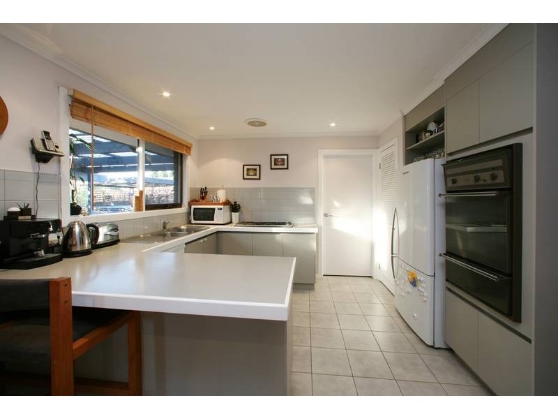 76 Balladonia Road, Rowville VIC 3178