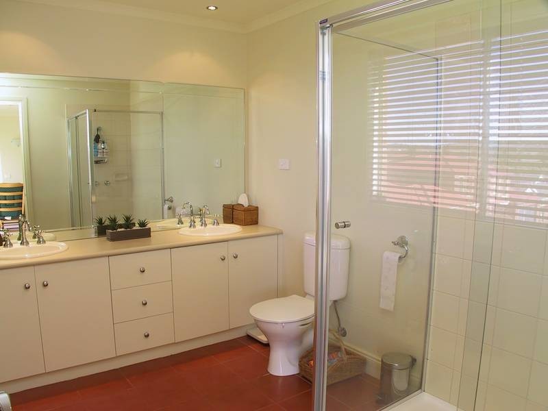 18 Victoria Knox Avenue, Rowville VIC 3178