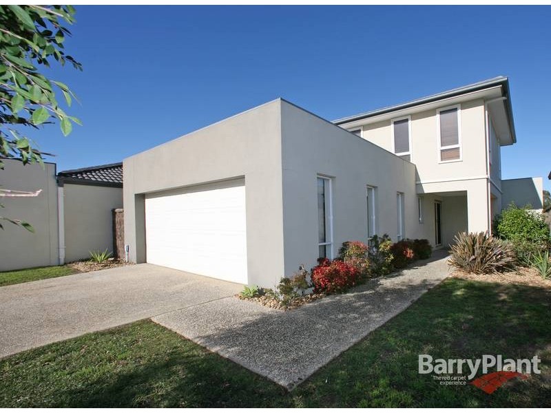 52 Sovereign Manors Crescent, Rowville VIC 3178