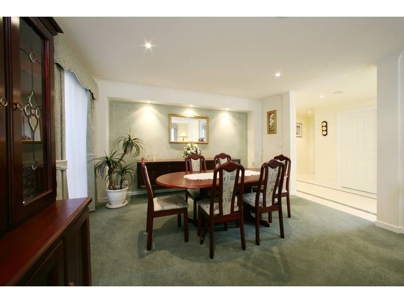 32 Ellendale Street, Rowville VIC 3178