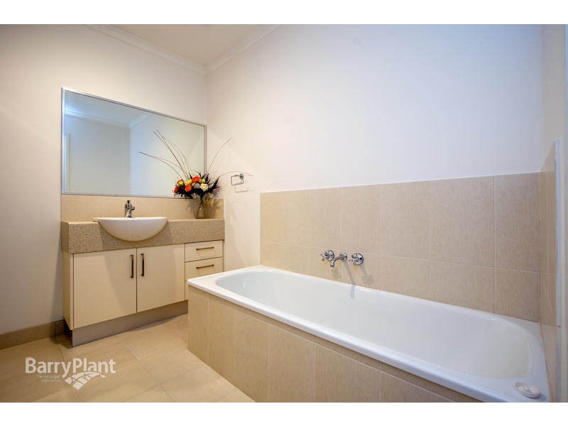 3/10 Alvina Street, Ferntree Gully VIC 3156