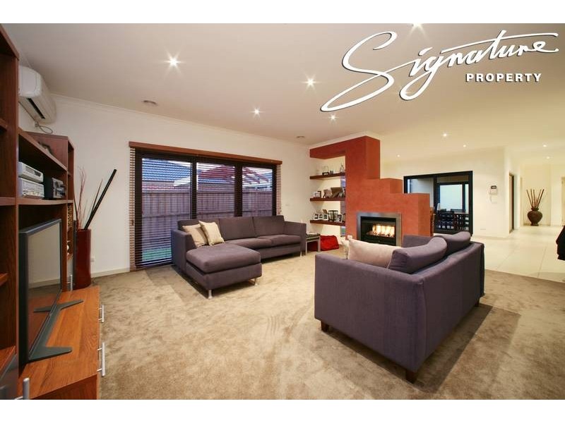 17 Ellendale Street, Rowville VIC 3178