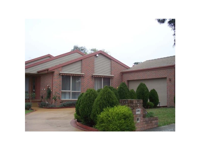 7 Happy Valley Court, Rowville VIC 3178