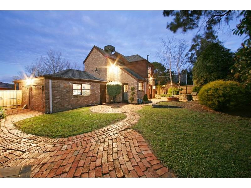 12 Superior Avenue, Rowville VIC 3178