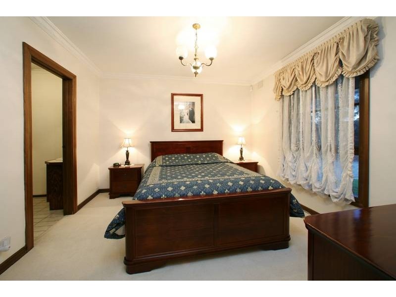 12 Superior Avenue, Rowville VIC 3178