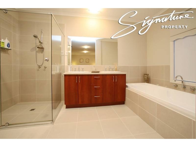 22 Palm Court, Lysterfield VIC 3156