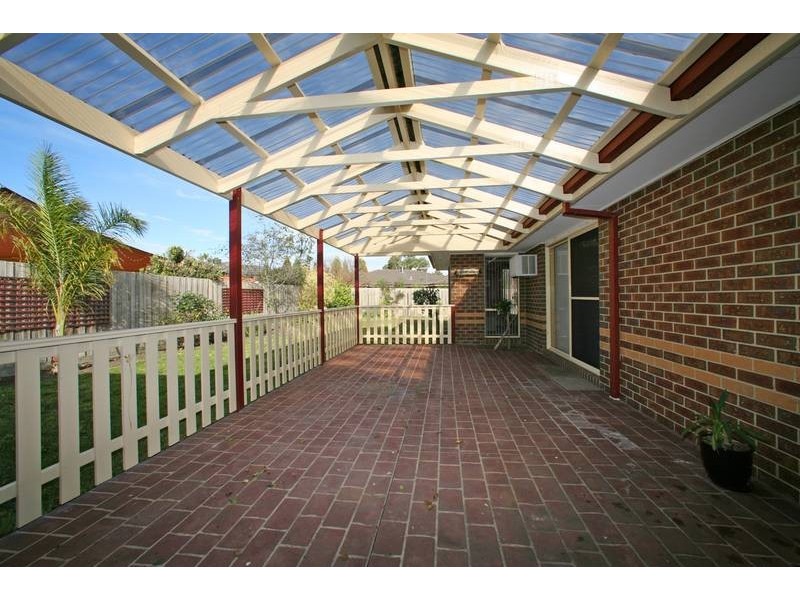 17 Carnoustie Court, Rowville VIC 3178
