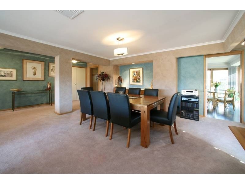 4 Crampton Court, Rowville VIC 3178