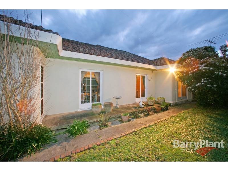 53 Forest Road, Ferntree Gully VIC 3156