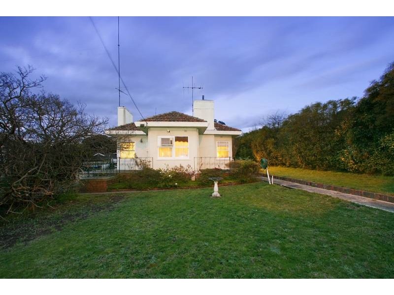 53 Forest Road, Ferntree Gully VIC 3156