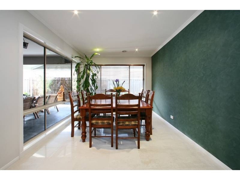 99 Victoria Knox Avenue, Rowville VIC 3178