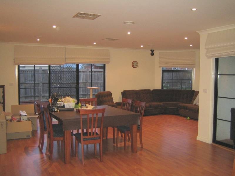 54 Langhorne Crescent, Rowville VIC 3178