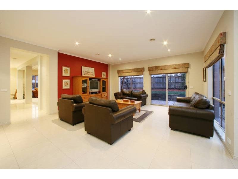 38 Langhorne Crescent, Rowville VIC 3178