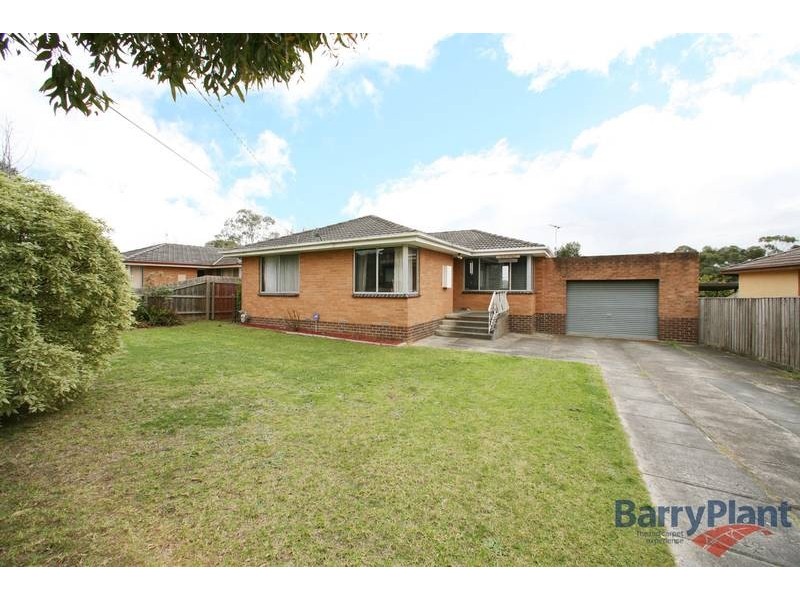 8 Flower Street, Ferntree Gully VIC 3156