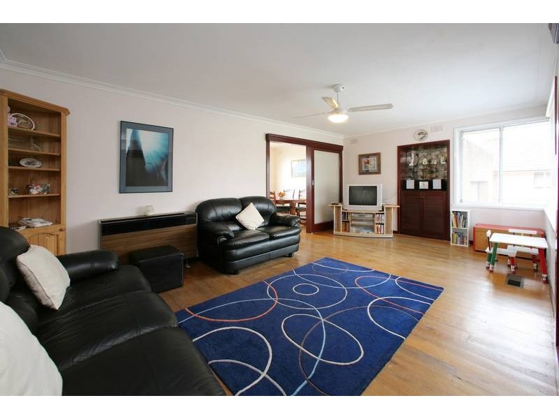 8 Flower Street, Ferntree Gully VIC 3156