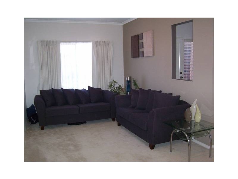 50 St Laurent Rise, Knoxfield VIC 3180