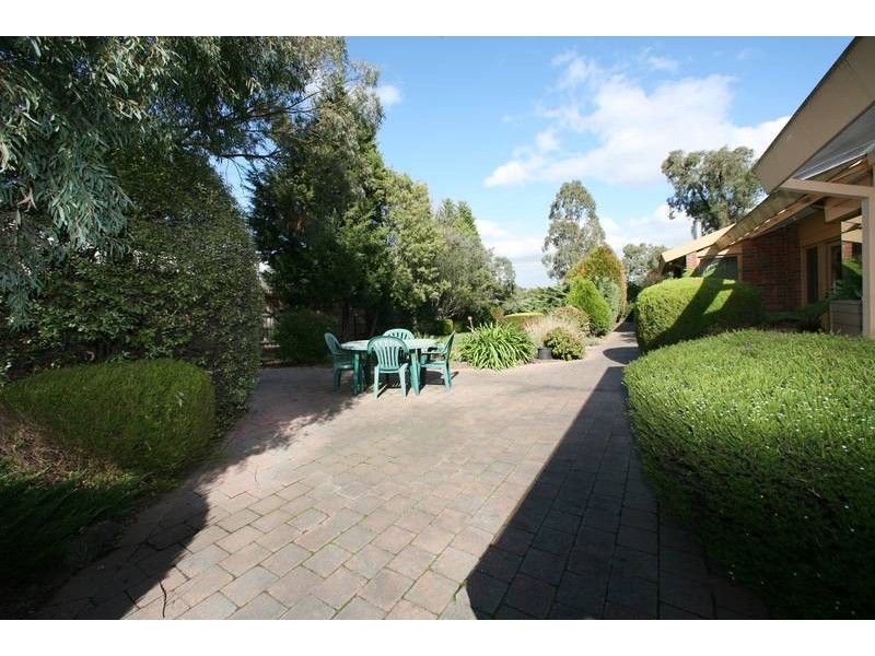 10 Palmerston Road, Lysterfield VIC 3156