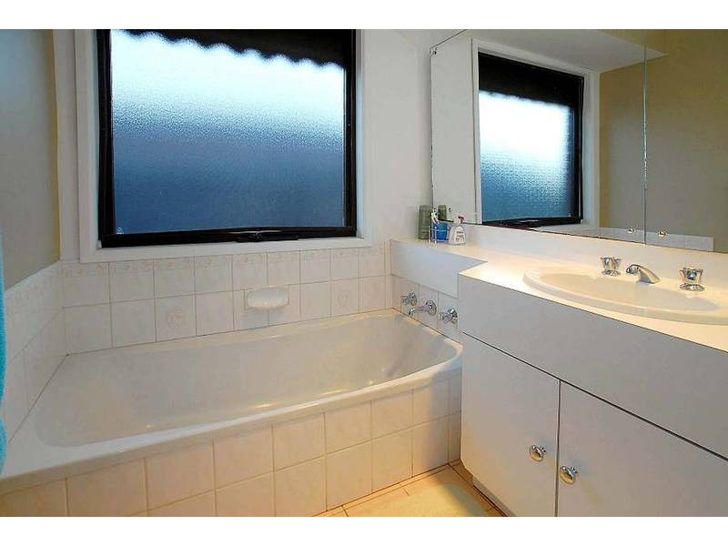 13 Everglades Court, Rowville VIC 3178