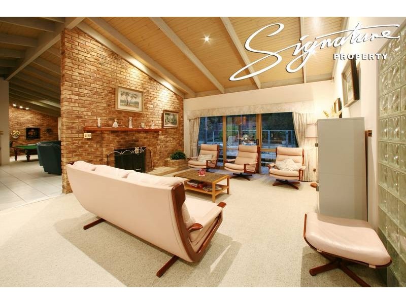 45 Candlebark Quadrant, Rowville VIC 3178