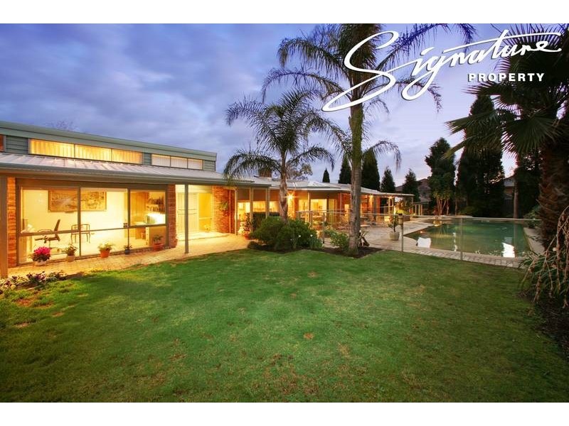 45 Candlebark Quadrant, Rowville VIC 3178