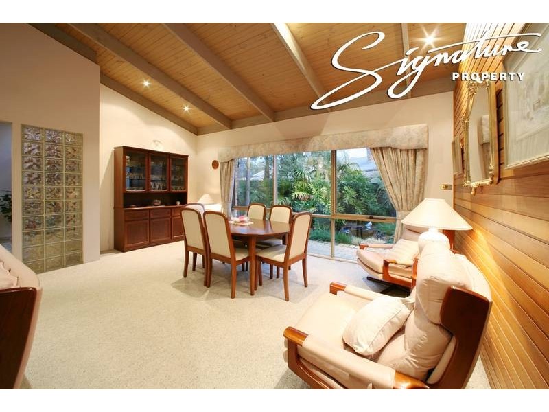 45 Candlebark Quadrant, Rowville VIC 3178