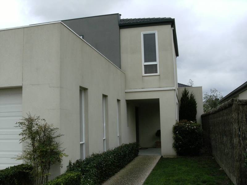 76 Sovereign Manors Crescent, Rowville VIC 3178