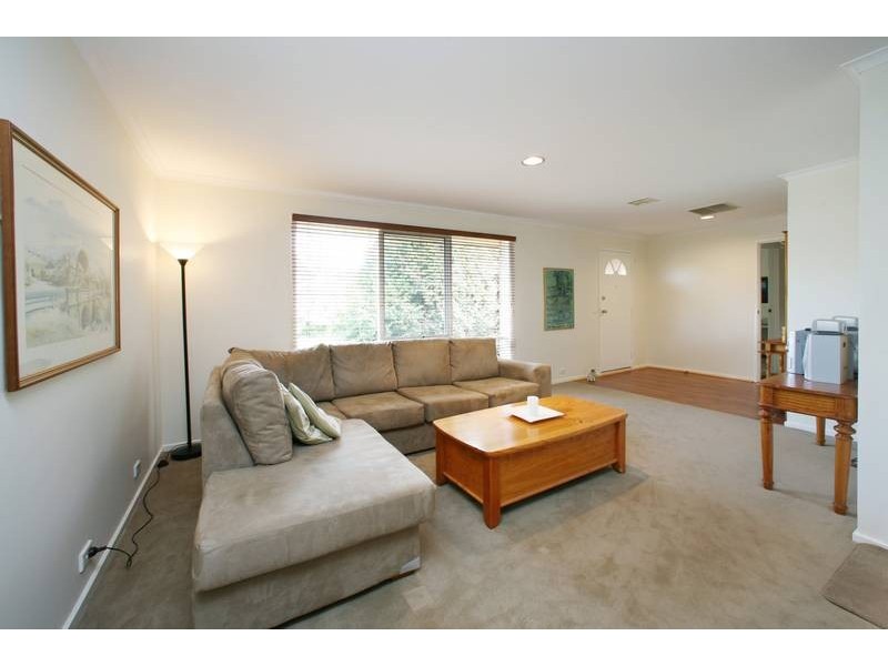 2 Laanecoorie Drive, Lysterfield VIC 3156