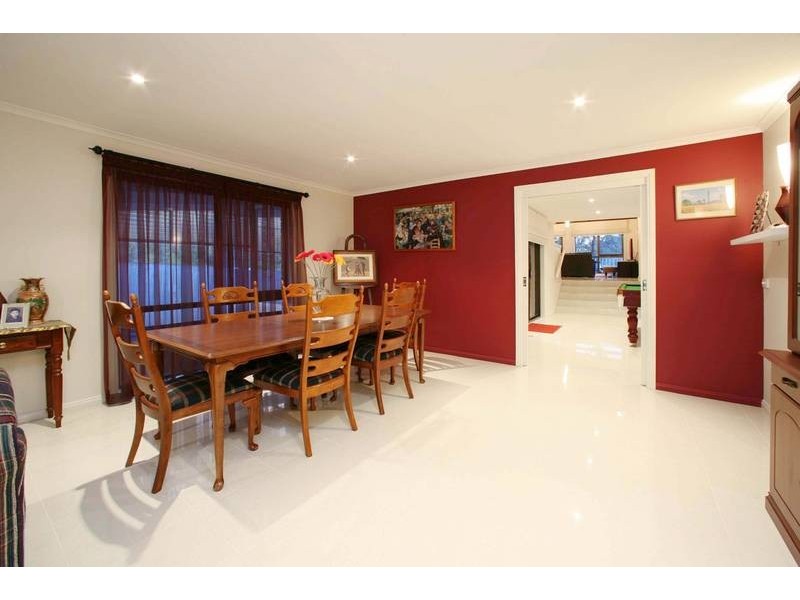 4 Hakea Court, Rowville VIC 3178