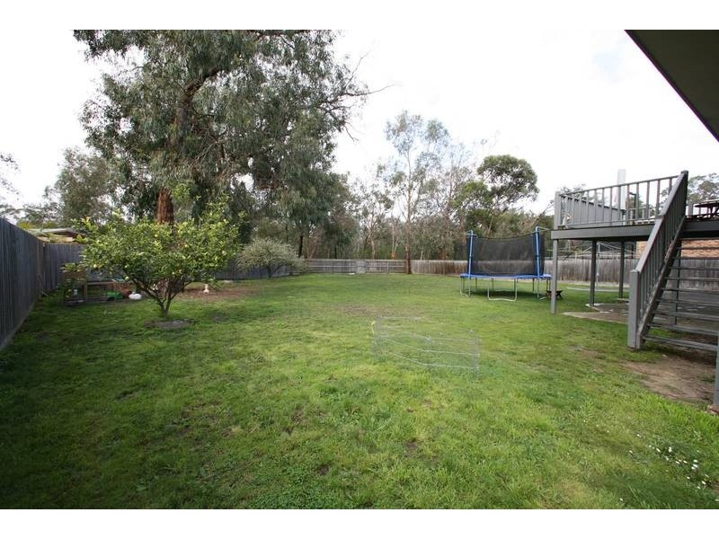 4 Hakea Court, Rowville VIC 3178