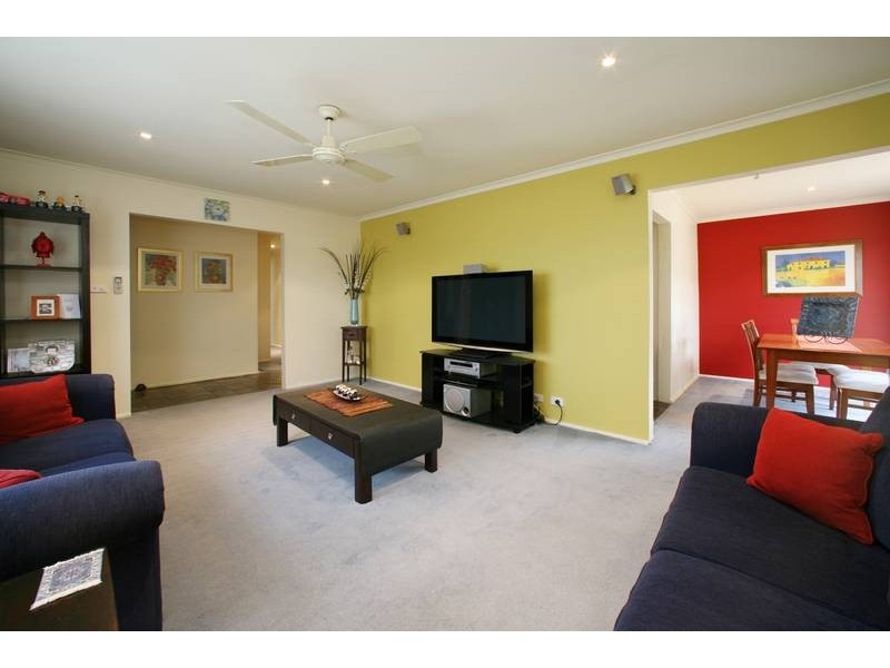 42 Denver Crescent, Rowville VIC 3178
