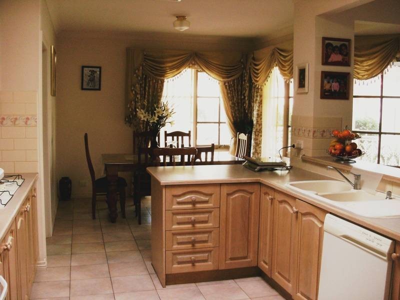 3 Maitland Close, Rowville VIC 3178