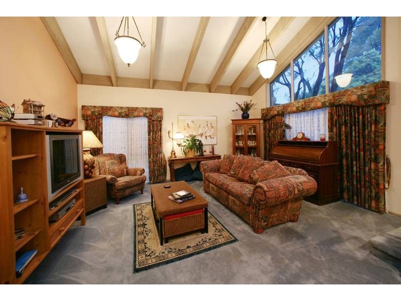148 Dandelion Drive, Rowville VIC 3178
